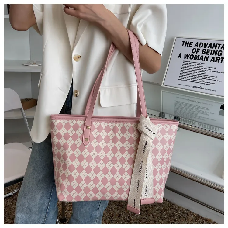 2022 New Pink Khaki Plaid Shoulder Bag For Women's Fashion Large Eco Carry  Bags Grand Tote Bag Leather Design Handbag Novelties