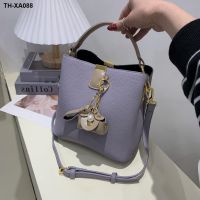 new spring/summer 2022 fashion joker soft leather bag brim bump bucket large capacity one shoulder his female