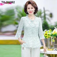 Mom summer fashion three-quarter-sleeve T-shirt small shirt 2023 new middle-aged and elderly womens chiffon foreign style mother top