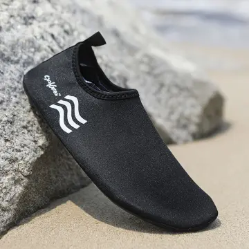 Hawaiian on sale beach shoes