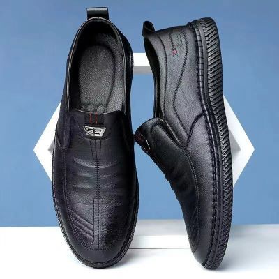 รองเท้าส้นเตี้ยรองเท้าขับรถ Casual Leather สำหรับบุรุษระบายอากาศ Sepatu Empuk สีดำสำหรับธุรกิจรองเท้าหนังของผู้ชายฤดูร้อนรองเท้าส้นเตี้ยทรงสลิปออน