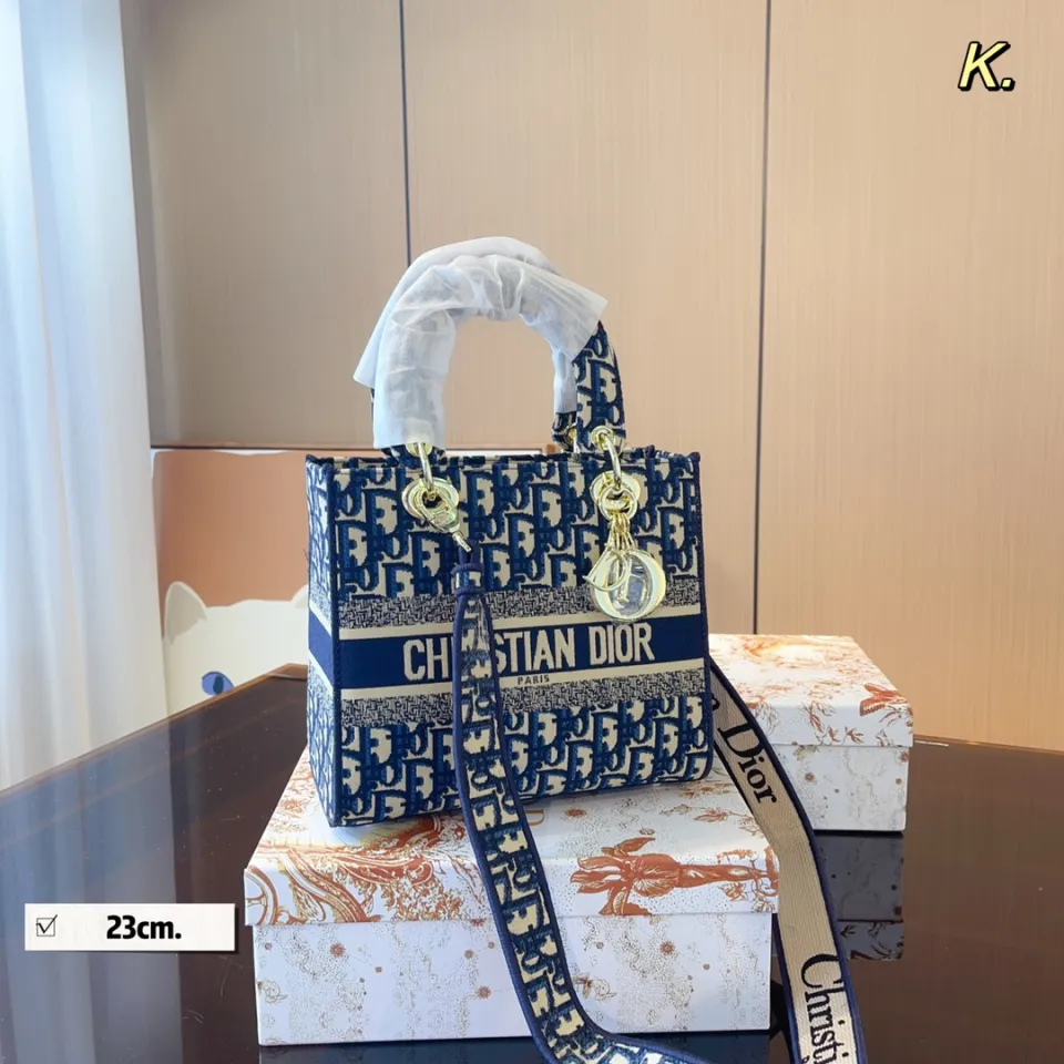 Original gift box packaging) vˉ Women's Bag Mini Handbag Fashion Versatile  Shoulder Bag High Quality Cowhide Crossbody Bag Top Quality Women's Bag