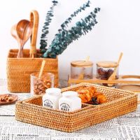 Hand-Woven Storage Basket Rattan Storage Tray Wicker Baskets Bread Fruit Food Breakfast Display Box Handicrafts Home Decoration