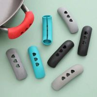 2pcs Silicone Handles Anti-scalding Pot Handle Cover Non-slip Grip Pot Holder Sleeve Heat Resistent Pot Clip Kitchen Accessories