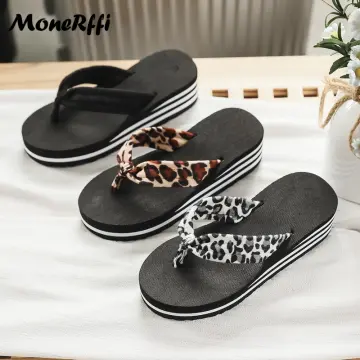 Girls wedge deals flip flops