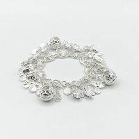 DSP สร้อยข้อมือเงินแท้ลายเกือกม้า ร้อยชาร์มดอกไม้นานาพรรณ เงินแท้ 925 : 925 Sterling Silver Charm Bracelet [CFS0012]