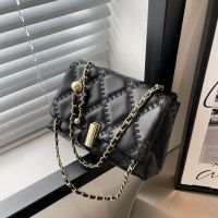 Lings temperament big capacity handbags 2022 new chain inclined shoulder bag flip han edition fashion female bag shoulder bag