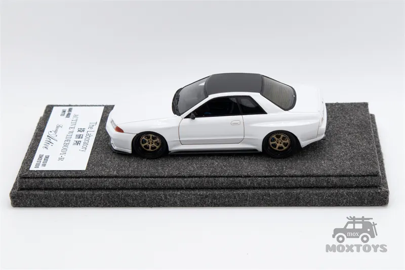 1/64 The Laboratory R32 Active Widebody白-