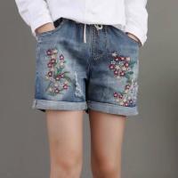 【มีไซส์ใหญ่】Plus size elastic waist denim shorts floral embroidery slim blue shorts