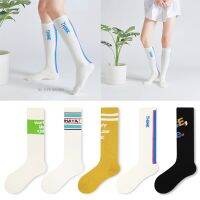 【LZ】◐  Meias femininas maré letras listrado rua tendência netflix bezerro meias versão japonesa e coreana do meia caminhada jk longo tubesocks