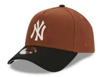 New Era Curved Brim Women 9FORTY Monogram New York Yankees MLB Brown  Adjustable Cap