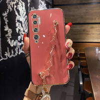 COROGI เคสสำหรับ Xiaomi Mi Note 10 / Xiaomi Mi Note 10 Pro พร้อมสายรัดข้อมือลายดอกโคลเวอร์นำโชคกำไลข้อมือชุบ6D สุดหรูกรอบด้านหลังแบบขอบสี่เหลี่ยมกันชนเคสมือถือแบบนิ่มป้องกันซิลิโคน