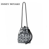 2023❡✽❁ Issey miyake bucket bag draw string mouth 2023 new diamond lattice beam geometry diamond one shoulder his inclined shoulder bags