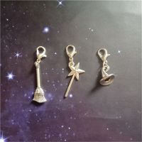 3pcs/set Clip on Charm Witch Jewelry Broom Zipper Pull Friendship Gift Halloween Charm Witch Hat Pendant Diy Halloween Jewelry