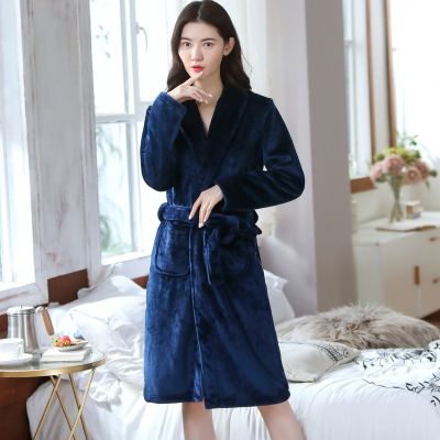 {Xiaoli clothing} 2021ผู้หญิงเสื้อคลุมอาบน้ำสีฟ้า Flannel Robe ผู้หญิง39; S ฤดูหนาว Thicken Warm Soft Plush Shawl เสื้อคลุมอาบน้ำแขนยาว Robe Coat
