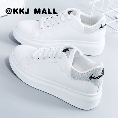 KKJ MALL รองเท้าลำลองผู้หญิง 2021 ใหม่ เวอร์ชั่นเกาหลี ทุกแมตช์ แบน เย็บปักถักร้อย รองเท้ากีฬา รองเท้าผ้าใบ