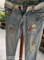 กางเกงยีนส์แฟนชั่น ตัดแปะลวดลาย SIZE 26 นิ้ว  (blue  jean  decorated​ with the  cool  collage)