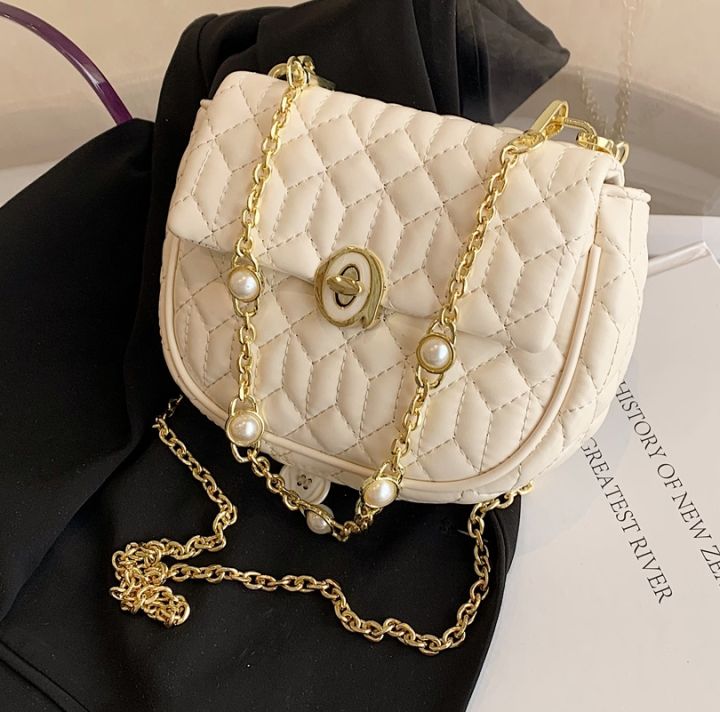 french-small-small-oblique-satchel-bag-lady-in-the-summer-of-2022-the-new-diamond-lattice-chain-senior-feeling-sense-pearl-saddle-bag