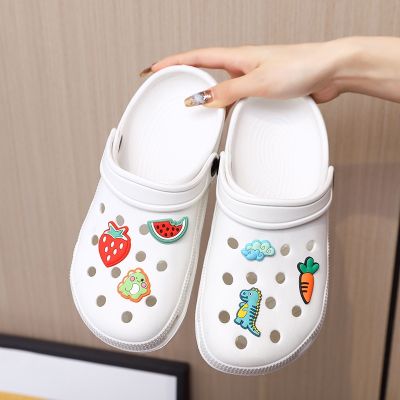 Hole hole shoes wholesale nurse female ins tide beach in 2022 the new cool summer of baotou lovely thick bottom slippers to wear