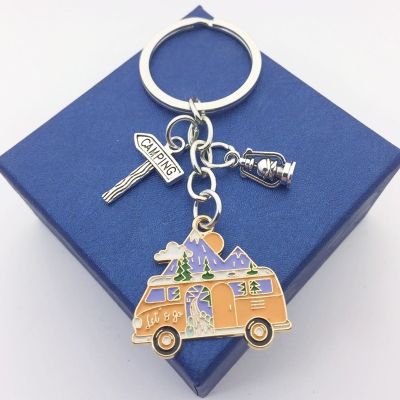 Camping Kerosene Lamp Camper Bus Keychain Souvenir Holiday Travel Keyring Women Jewelry Accessories Pendant Gift Key Chains