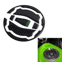 ♤ For Kawasaki Z900 Z400 Ninja 400 Ninja650 Z650 X300 New Versys 650 1000 Carbon Fiber Fuel Tank Cap Decal Sticker Accessories