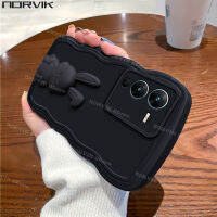 NORVIK เคสโทรศัพท์ปิดขอบคลื่นสีดำหรูหราพร้อมที่ผูกกระต่ายนำโชคขาตั้งขาตั้งสำหรับ Vivo V29 Y78 X90 Z7 V23 Y01 Z7X V25 V23e IQOO 11 X80 X70 X60 V27e Y15A Y01A Pro 4G n7-1ปกปลอกอ่อน5G