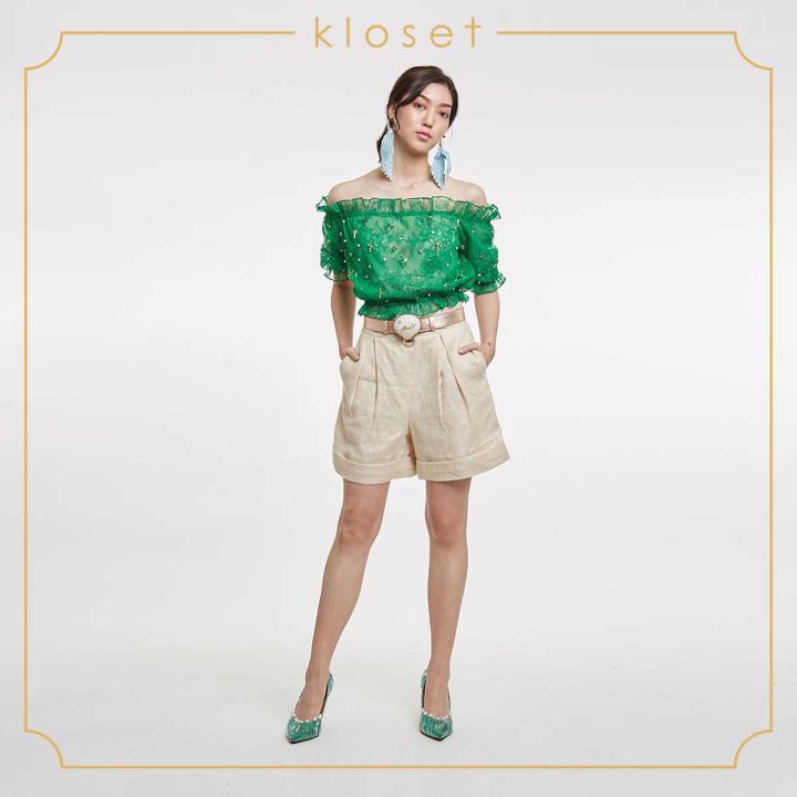 kloset-design-off-shoulder-top-with-floral-lace-rs20-t001-เสื้อผ้าลูกไม้-เสื้อปาดไหล่-เสื้อผ้าแฟชั่น-เสื้อผ้าปักเพรช