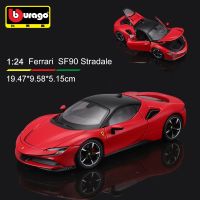 Bburago สเกล1:24สีดำใหม่ Ferrari SF90โลหะผสมโลหะผสมสตราเดลรถหรูของขวัญคอลเลกชันโมเดลของเล่นรถขึ้นรูป