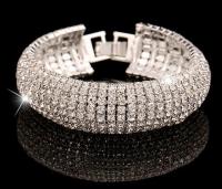 T-B แฟชั่นยุโรปและอเมริกาคริสตัลรักสร้อยข้อมือสตรีหรูหรา Rhinestone สร้อยข้อมือสตรีเครื่องประดับ