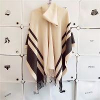 British style hooded cloak shawl imitation cashmere scarf ladies cape tassels thick air conditioning shawl英伦风尚连帽斗篷披肩仿羊绒围巾女士披风流苏加厚空调披肩