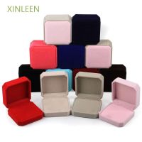 XINLEEN เคสนาฬิกาข้อมือคุณภาพดีม้า1ชิ้น,กล่องใส่เครื่องประดับสร้อยคอเงินแฟชั่นกล่องใส่แหวนกล่องของขวัญกำมะหยี่มัลติฟังก์ชั่นสำหรับจัดแสดงเครื่องประดับทรงสี่เหลี่ยมหลากสี