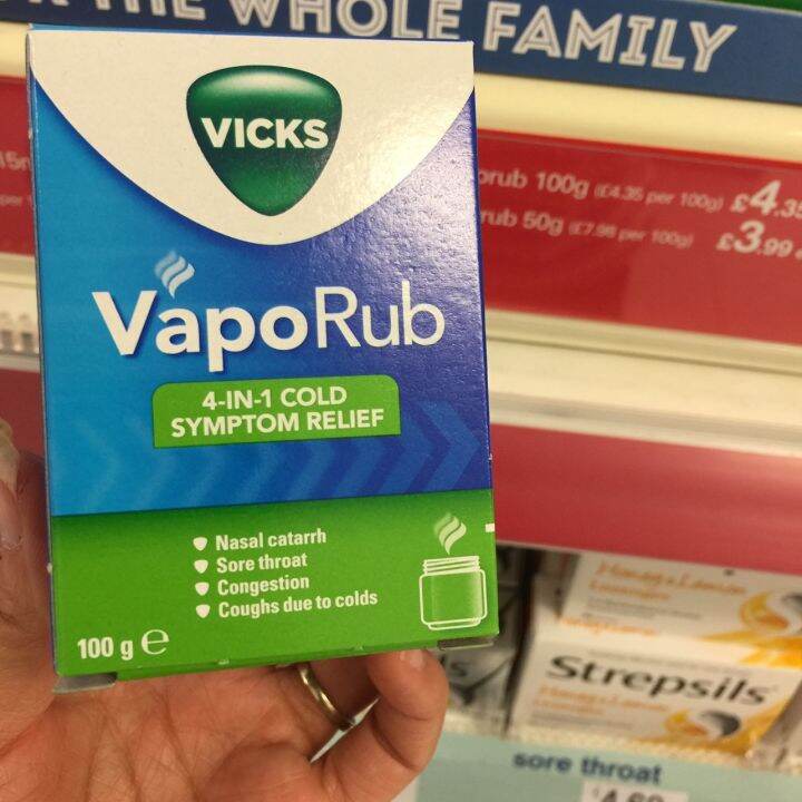 British Vicks Vaporub nasal ointment mint ointment soothes the nasal
