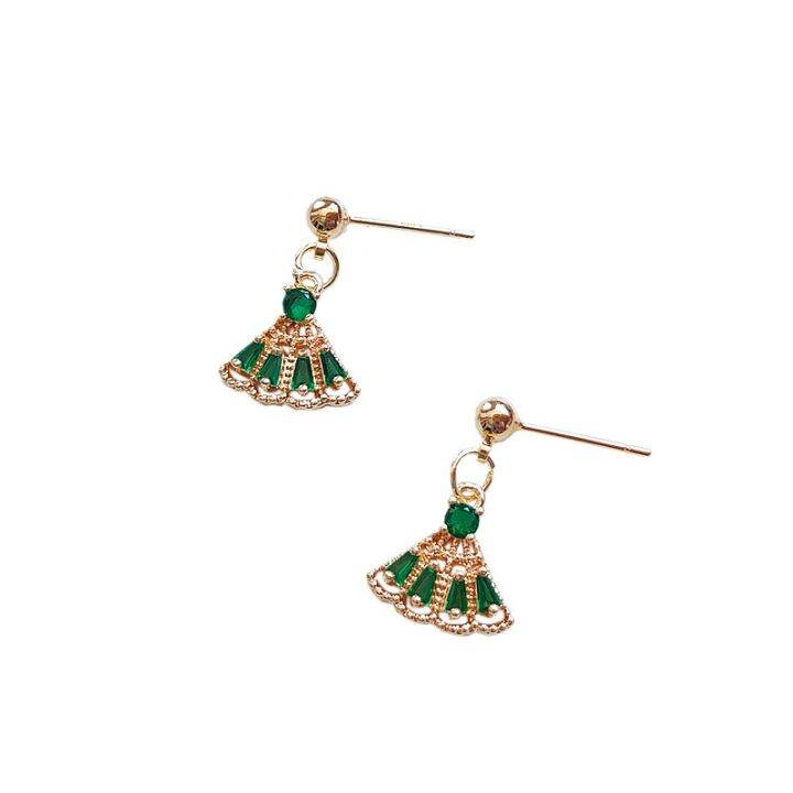 cod-palace-retro-silver-needle-plated-14k-real-gold-micro-inlaid-zircon-emerald-fan-shaped-earrings