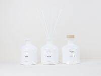 ก้านหอมปรับอากาศ | Reed Diffuser 250 ml | กลิ่นสำหรับคนชอบท่องเที่ยว | ตกแต่งบ้าน | มินิมอล | ใช้งานได้นาน 150 วัน