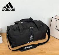 ADIDASบุรุษและสตรีกีฬากระเป๋ายิมกระเป๋าเทรนนิ่งกระเป๋าเดินทาง Messenger Bag กระเป๋าถือง่ายต่อการพกพา