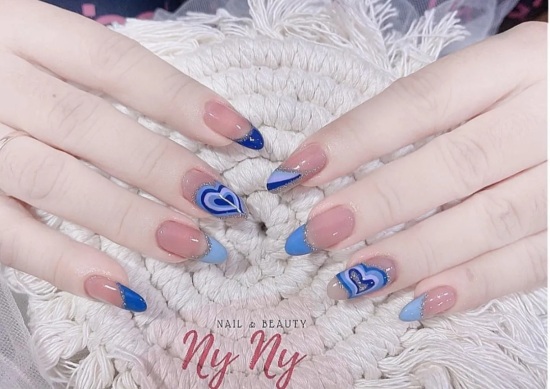 Những mẫu nail màu nude cho nàng yêu thích sự nhẹ nhàng