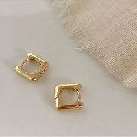 basic square huggie - morning.earrings