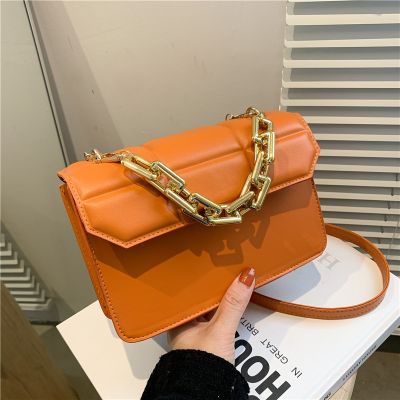 [COD] Korean style fashion square bag 2021 summer new womens foreign thick chain one shoulder Messenger on behalf of the hair
