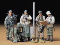 Tamiya Military Model 35212 135 Scale ทหารเยอรมันในการซักถามงานอดิเรก