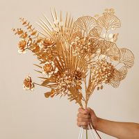 【LZ】☁✈  Ouro artificial Ginkgo Eucalyptus Folha Rosa flor falsificada DIY ano novo festa em casa decoração do Natal arranjo do casamento