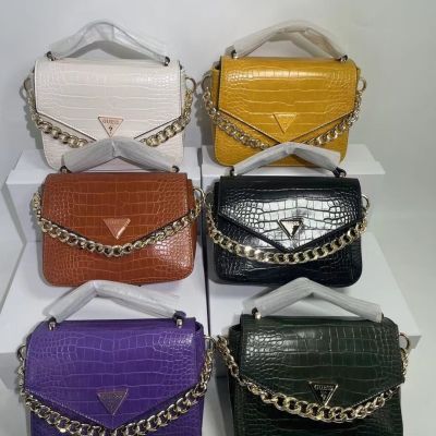 GUESS European and American simple retro all-match solid color chain crocodile pattern portable small square bag female bag