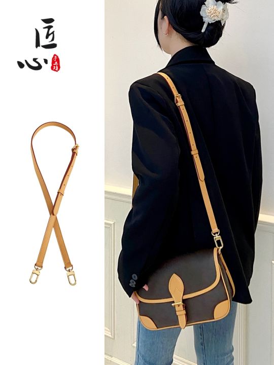 suitable for LV Diane French stick bag shoulder strap transformation armpit leather  bag belt replacement Messenger accessories anti-wear buckle