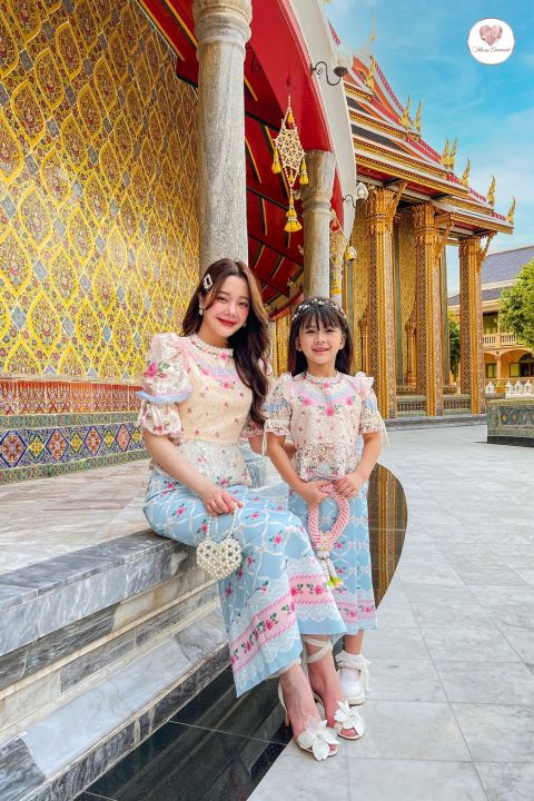 mukda-jitlada-girl-ชุดไทยเด็กหวานสดใสสมวัยแม่ๆเทศกาลนี้ต้องมีให้ลูกสาวกันเเล้วน้าา