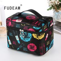 【traveler】 FUDEAM โพลีเอสเตอร์อเนกประสงค์สำหรับผู้หญิง Tas Kosmetik อุปกรณ์อาบน้ำกระเป๋าถือจัดระเบียบกันน้ำซองใส่ปากกากล่องเครื่องสําอาง