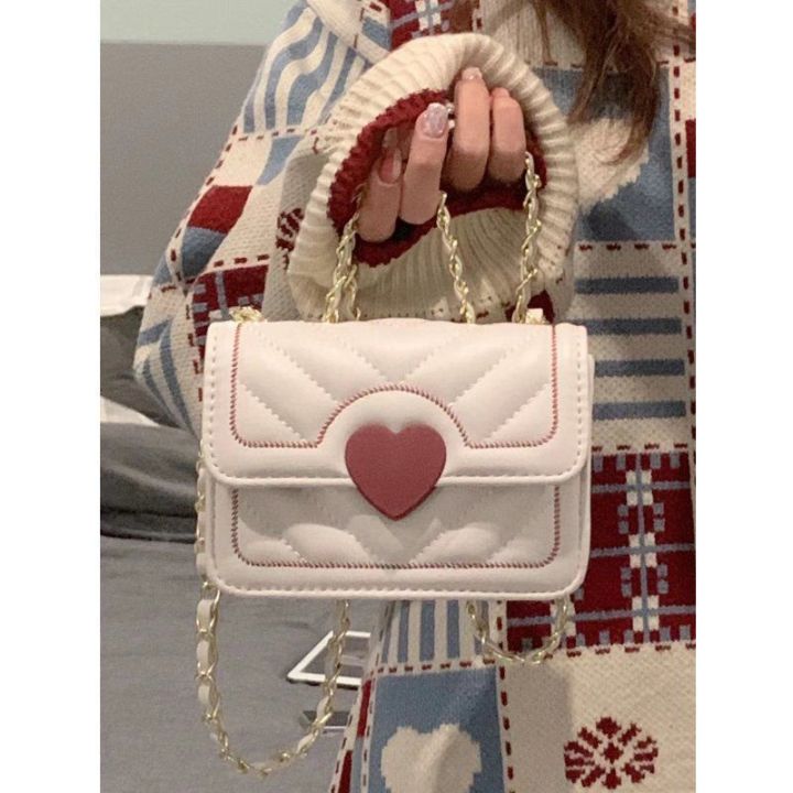 kissy-barbie-free-shipping-ส่งฟรี-กระเป๋าสะพายกระเป๋าถือเป้สะพายข้างกระเป๋าถือเป้สะพายหลังสีขาว