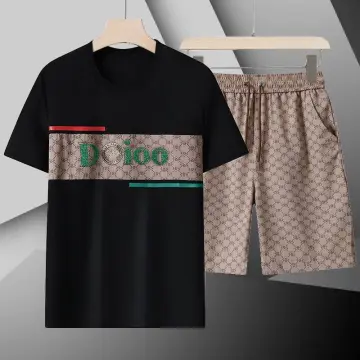 Lizzo's Gucci Tee and Linen Pants
