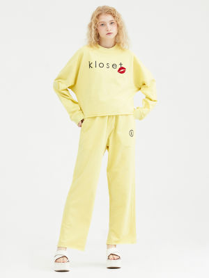 Kloset (KK22-SET004) Kissing You Sweatshirt Set  เสื้อแขนยาว-กางเกงขายาว เอวยางยืด เสื้อจั๊มปลายแขน-กางเกงยางยืด