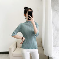 New Womens Five-point Sleeve Pleated Top Slim Pleated T-shirt