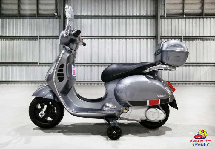 รถvespaไฟฟ้าเด็ก-new-vespa-รุ่น-mn-1013-สีเพ้นกระจกหน้า-และกระเป๋าหลัง