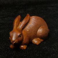 ญี่ปุ่น wood มือแกะสลักสัตว์กระต่ายรูปปั้น Netsuke ของขวัญคอลเลกชัน6.3 CM